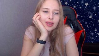 Jessy_Ginger naked stripping on cam for live sex video chat