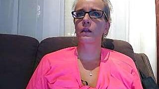 wendy40Sex naked stripping on cam for live sex video chat