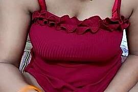 Hunnybunny143 naked stripping on cam for live sex video chat