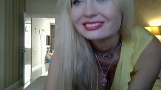 BeautifulAh naked stripping on cam for live sex video chat