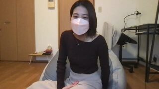 Moe_Moe naked stripping on cam for live sex video chat