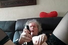 SexyHexy45 naked stripping on cam for live sex video chat