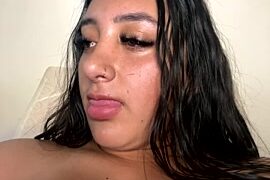 Hannahoff naked stripping on cam for live sex video chat