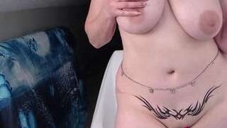 Milfbutterfly nude on webcam in her Live Sex Chat