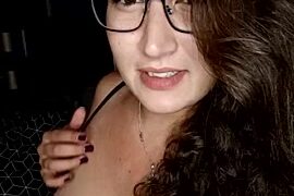 Missmiracless222 naked stripping on cam for live sex video chat