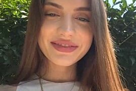 Mollymurr naked stripping on cam for live sex video chat