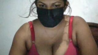 Thashia1997 naked stripping on cam for live sex video chat
