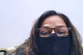 Kaur-Sam naked stripping on cam for live sex video chat