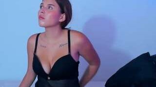 Sarita-Young nude on sex cam in her Live Sex Chat
