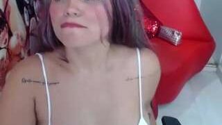 saraa-horny nude on sex cam in her Live Sex Chat