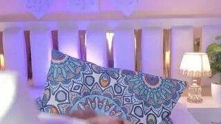 Elyssa Gray nude on sex cam in her Live Sex Chat