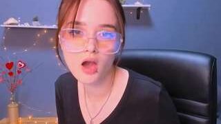 vikky-dreams nude on sex cam in her Live Sex Chat