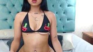 AllissonEstrada nude on sex cam in her Live Sex Chat