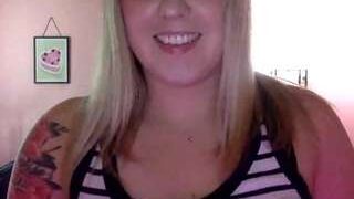 thicc-tattooed-bitch nude on sex cam in her Live Sex Chat