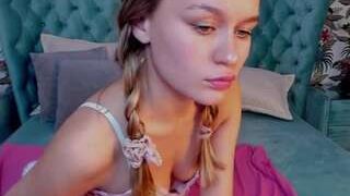 KimGey nude on sex cam in her Live Sex Chat