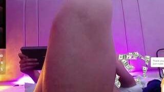 SweetlyKitty nude on sex cam in her Live Sex Chat