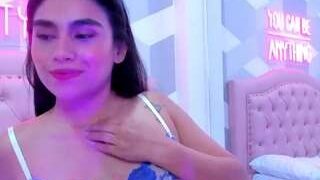 Valentinamafla nude on sex cam in her Live Sex Chat