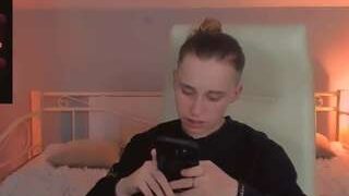 DollyQueen nude on sex cam in her Live Sex Chat