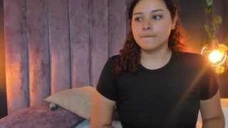 Sam-Scarlett nude on sex cam in her Live Sex Chat