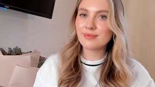 LynGracey nude on sex cam in her Live Sex Chat