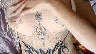 EdaGloss nude on sex cam in her Live Sex Chat
