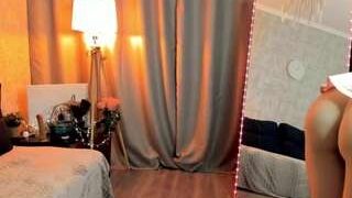 yoursweetegirlfriend nude on sex cam in her Live Sex Chat